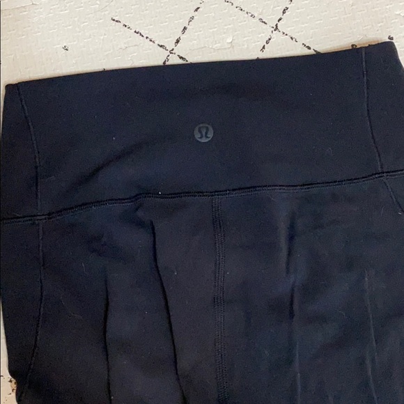Lululemon black leggings size 6. 38” length. - Picture 3 of 3